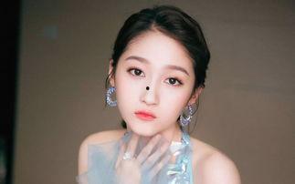 娱乐圈吃瓜美女是谁啊百度云,盘点那些在八卦热潮中闪耀的明星